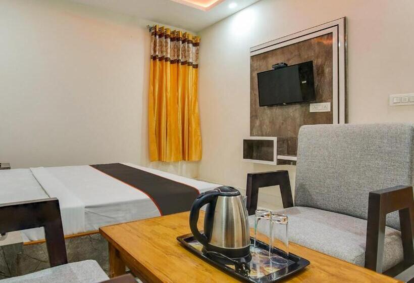 Hotel Super Collection O R Burj