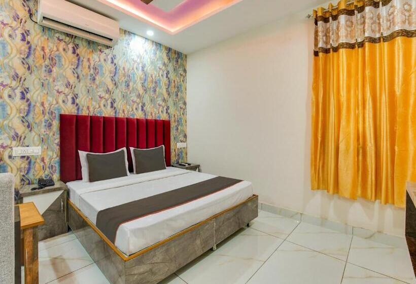 Hotel Super Collection O R Burj