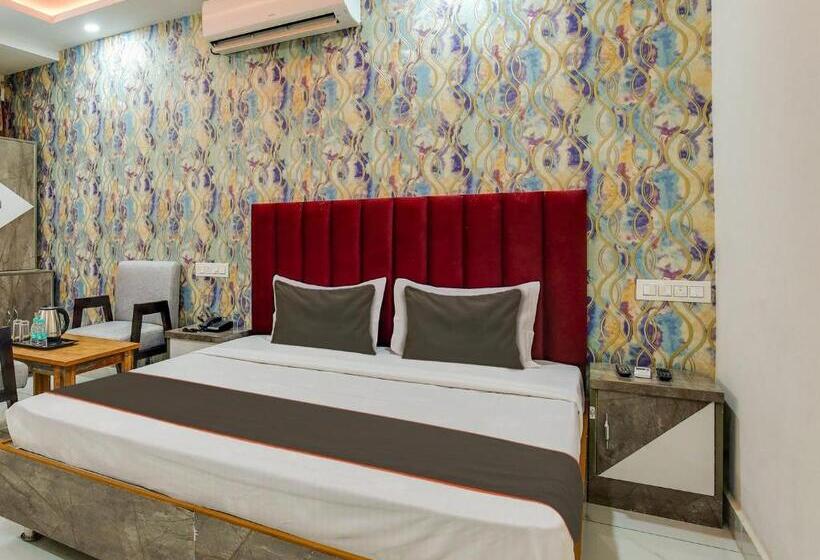 Hotel Super Collection O R Burj