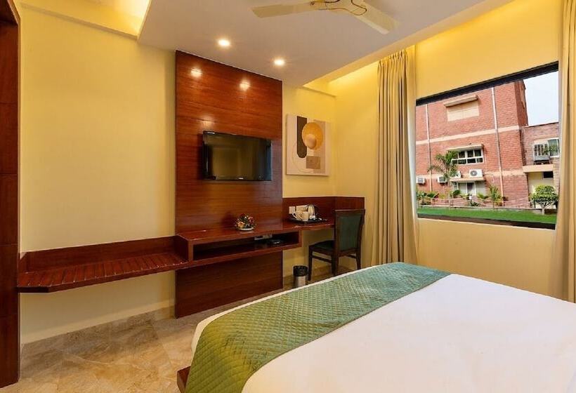 Five Elements Hotels Mertiya Residency