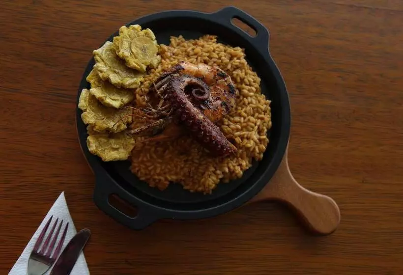 Hotelli Presidente Beach Playas