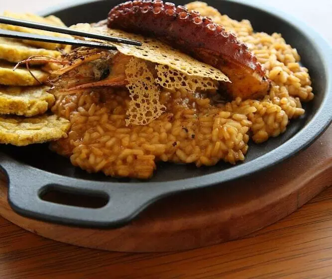 Hotelli Presidente Beach Playas