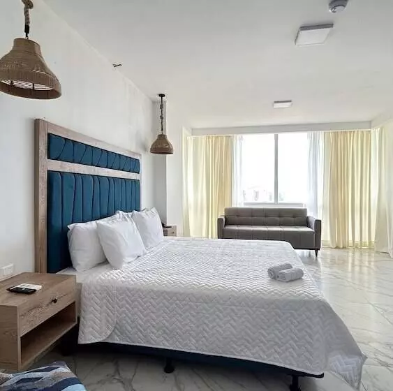 Hotelli Presidente Beach Playas