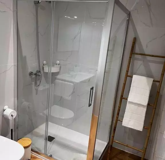ペンション Arouca Guest House 2