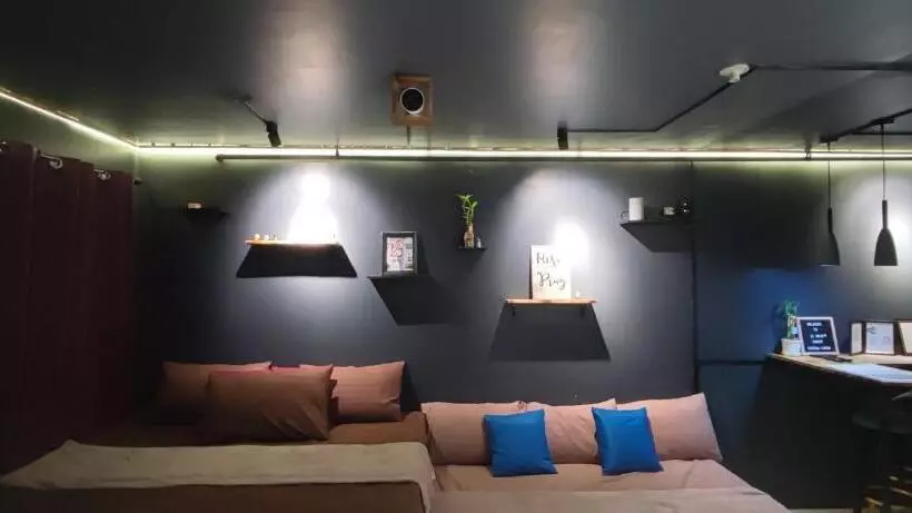 ペンション El Meir Staycation Beside Enchanted Kingdom