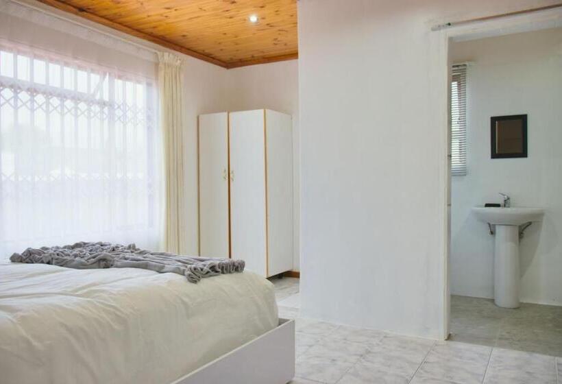 פנסיון Lake Acres Guest House