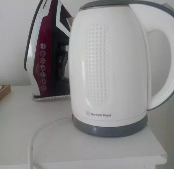 Majatalo Lake Acres Guest House