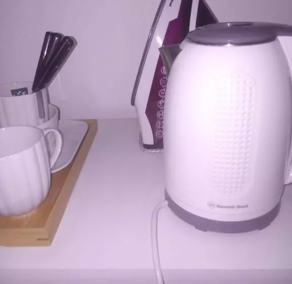 Majatalo Lake Acres Guest House