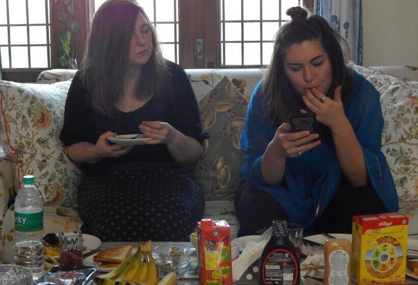 פנסיון Nirvan Ika