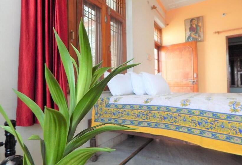 פנסיון Nirvan Ika