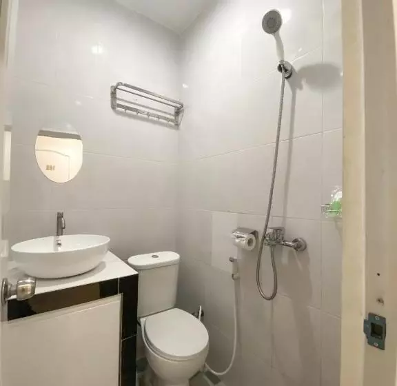 Majatalo Nooris Inn Guest House