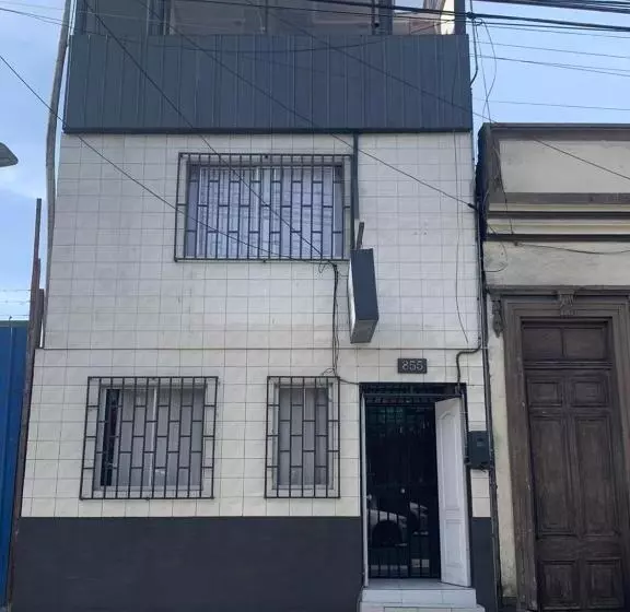 پانسیون Residencial La Piramide