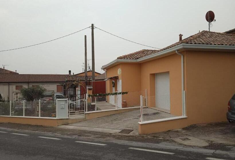 פנסיון Welcome Ca  Ad Scarplen