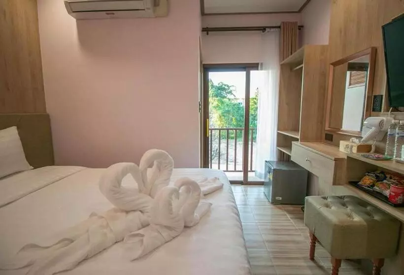 Ratana Boutique Resort   Mae Phim