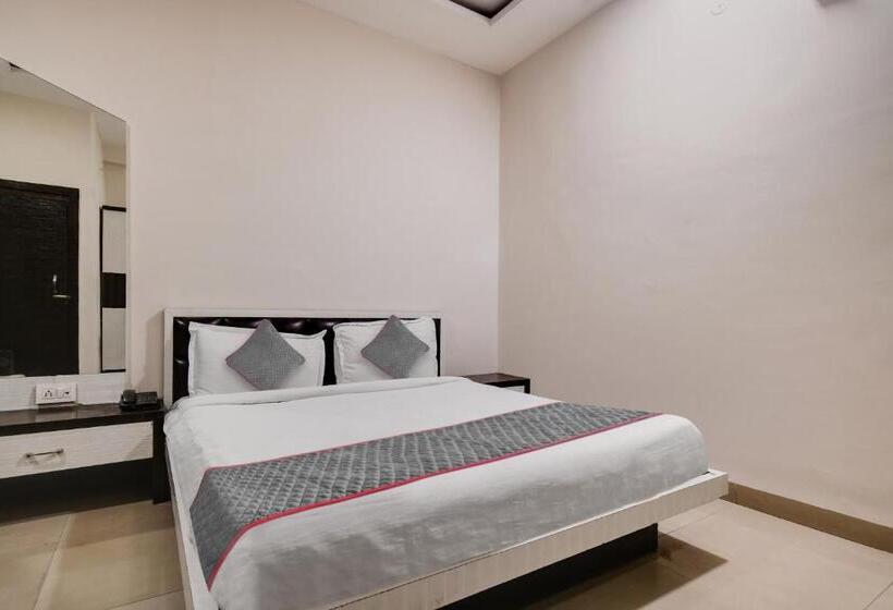 酒店 Super Townhouse Prime Stay