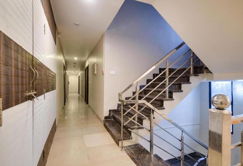 酒店 Super Townhouse Prime Stay