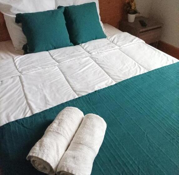 Общежитие Auberge De Mourjou