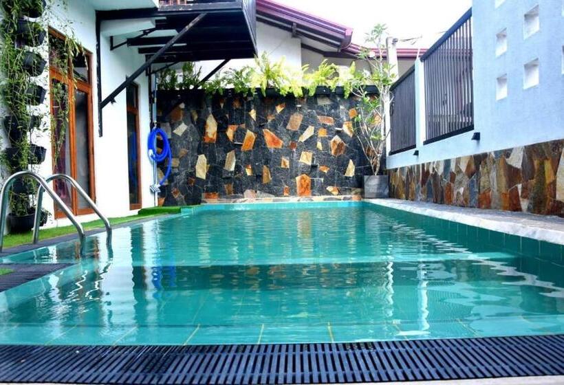 فندق صغير Blooming