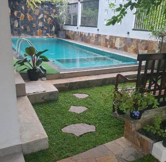 فندق صغير Blooming