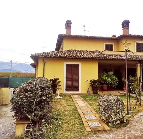 تختخواب و صبحانه Il Gelsomino