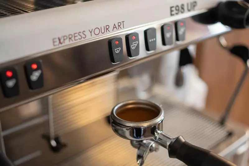 Golden River Hotel By Continent