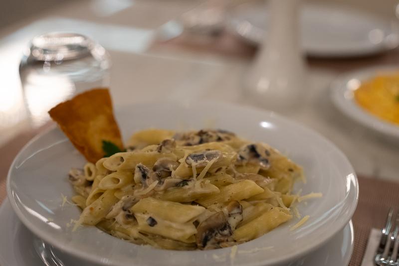 Golden River Hotel By Continent