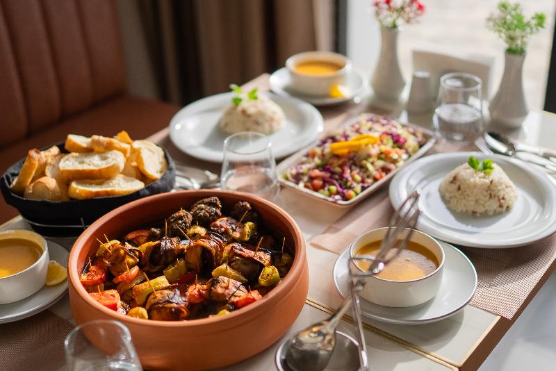 Golden River Hotel By Continent