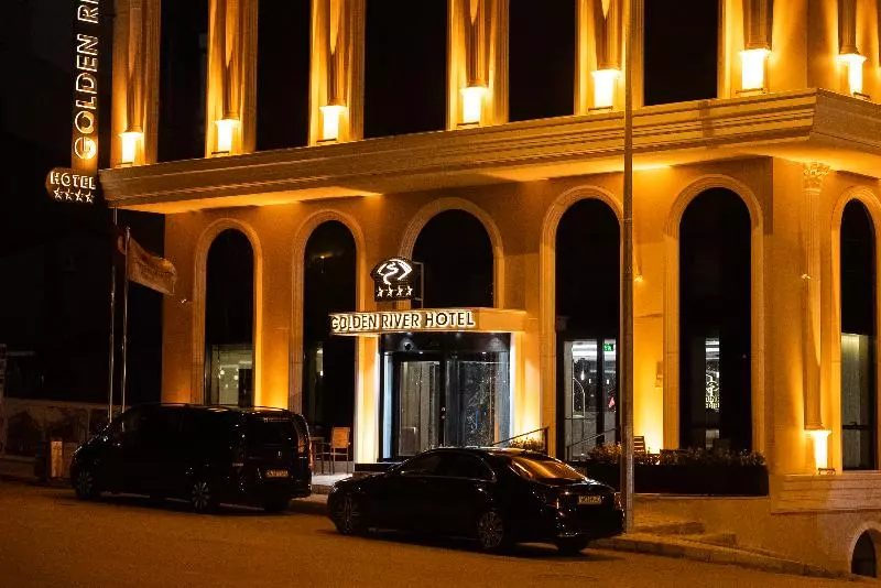 Golden River Hotel By Continent