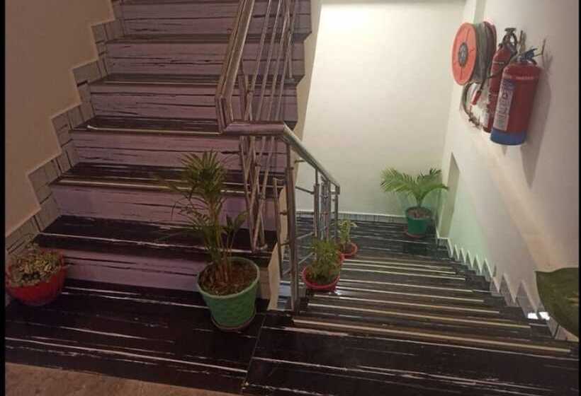 酒店 Candle Wood , Shimla