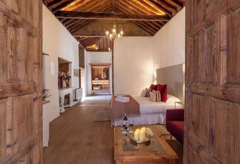 Hotelli Emblemático La Casa De La Camelia