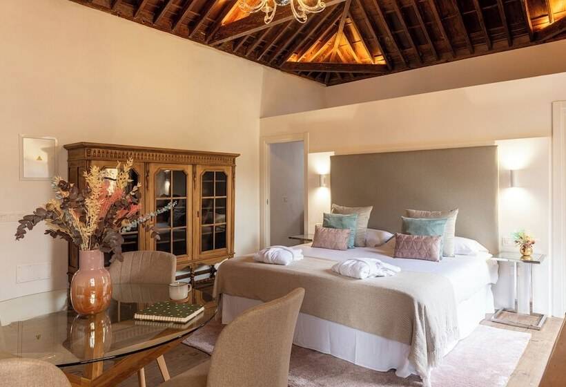 هتل Emblemático La Casa De La Camelia