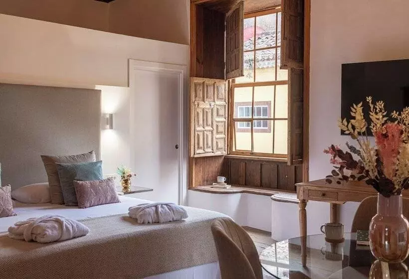 Hotelli Emblemático La Casa De La Camelia