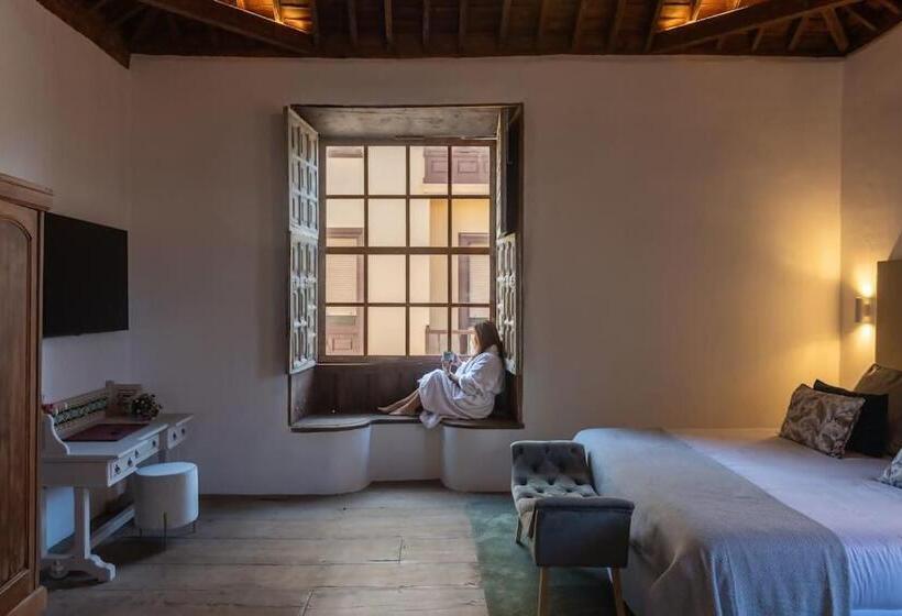 هتل Emblemático La Casa De La Camelia