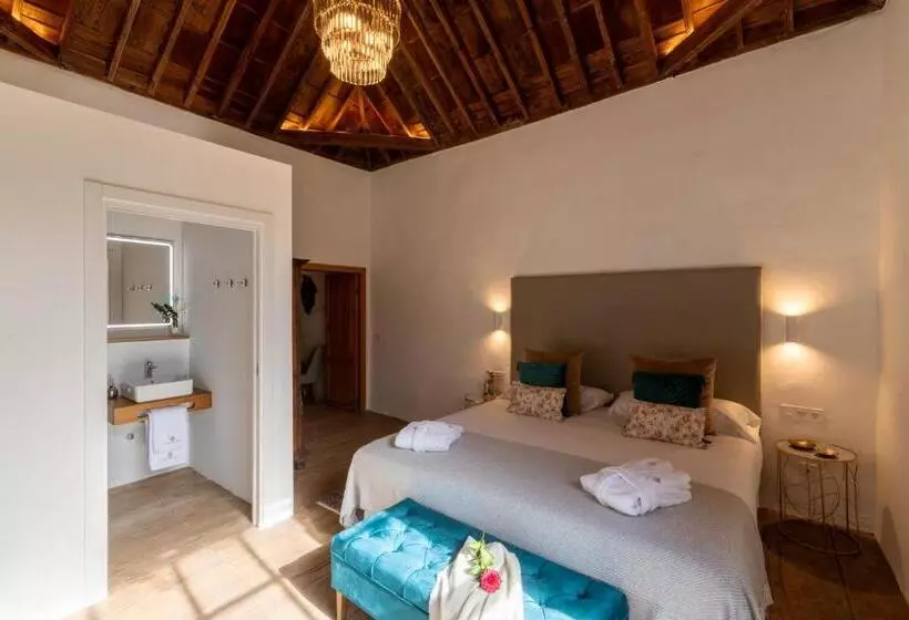 Hotelli Emblemático La Casa De La Camelia