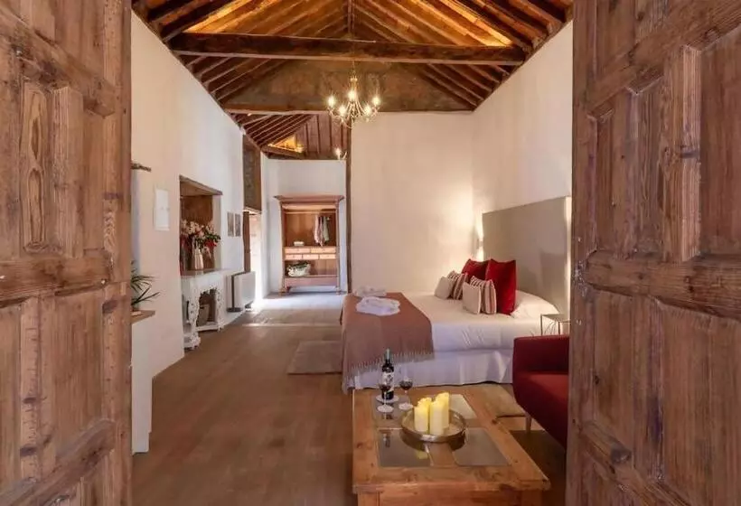 Hotelli Emblemático La Casa De La Camelia