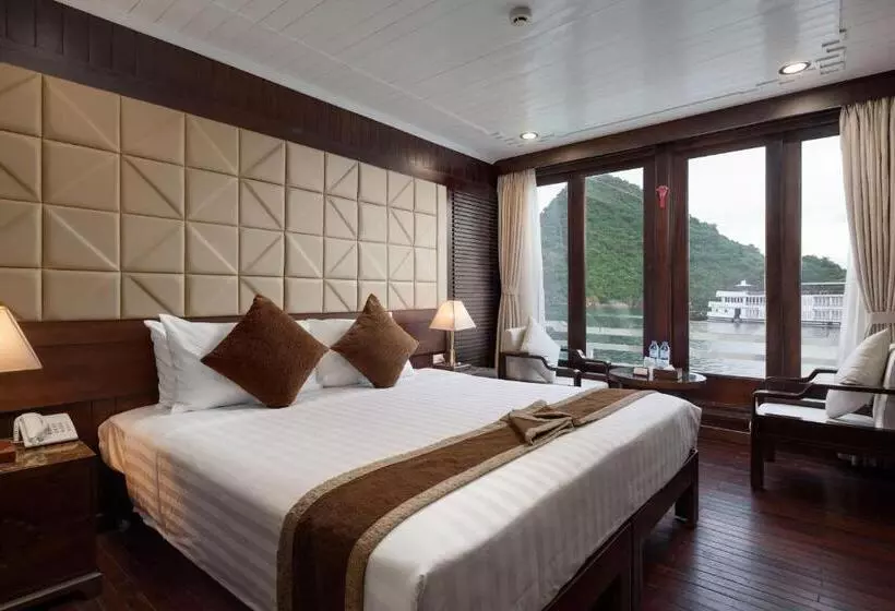 هتل Mila Cruises