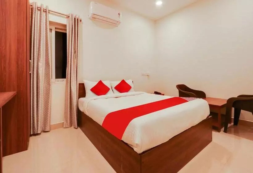 ホテル Oyo Sree Navya Grand
