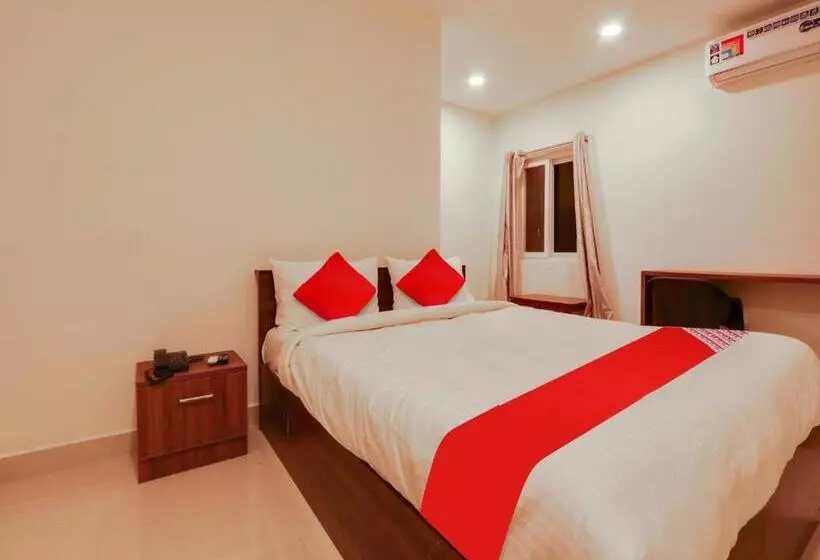 ホテル Oyo Sree Navya Grand