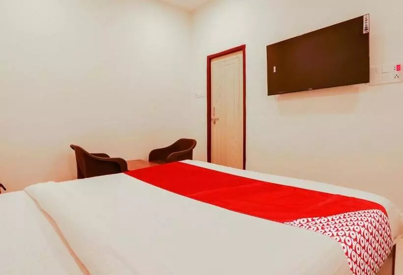 ホテル Oyo Sree Navya Grand