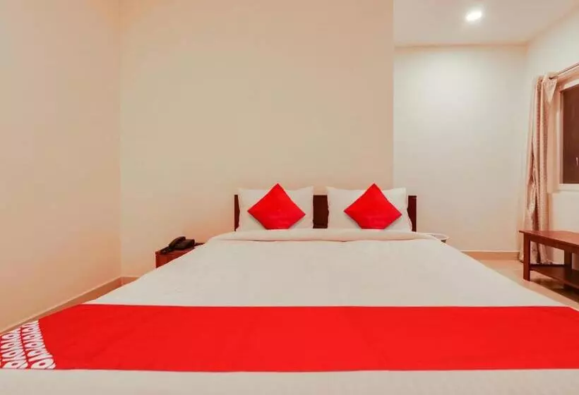 ホテル Oyo Sree Navya Grand