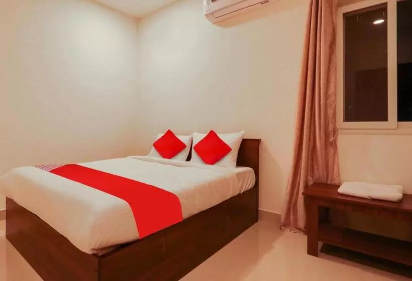 ホテル Oyo Sree Navya Grand