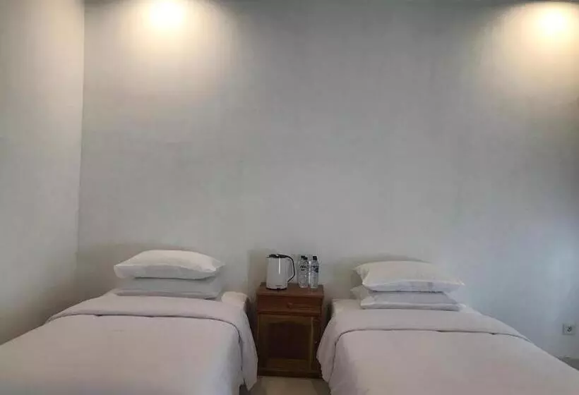 ホテル Pohon Purba Resort & Restaurant