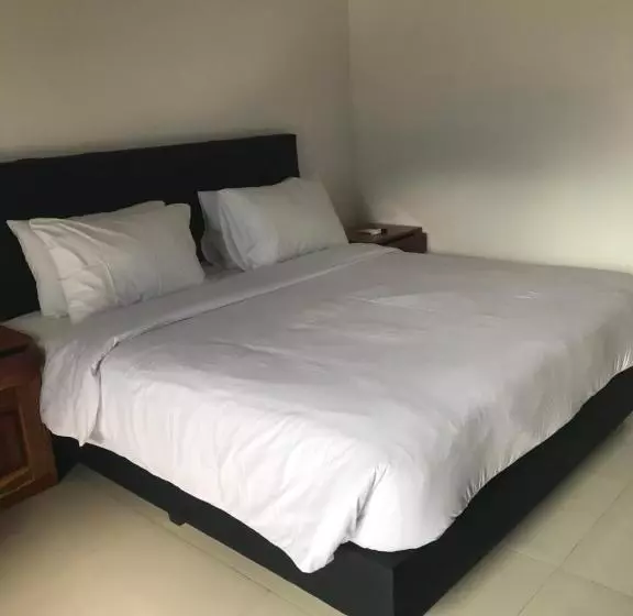 ホテル Pohon Purba Resort & Restaurant