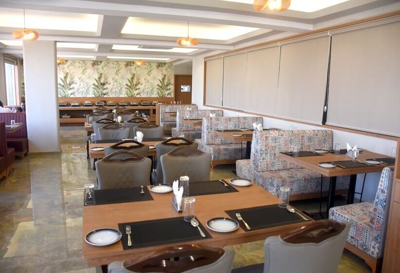 هتل Regenta Inn Motikhavdi Jamnagar