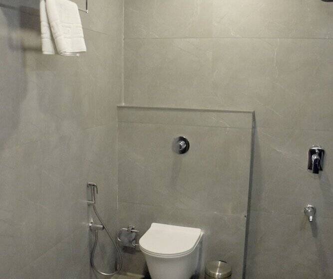 هتل Regenta Inn Motikhavdi Jamnagar