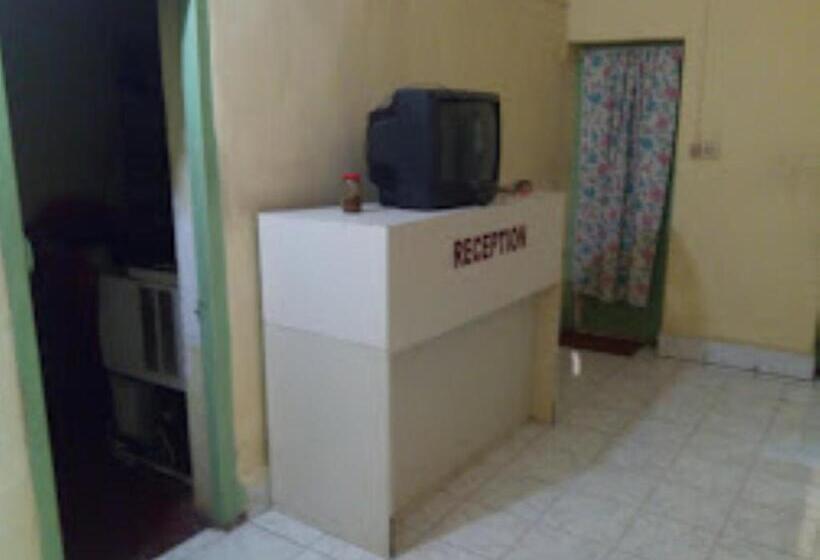 Hotel Rohilla S Tourist Guest House,bhubaneswar