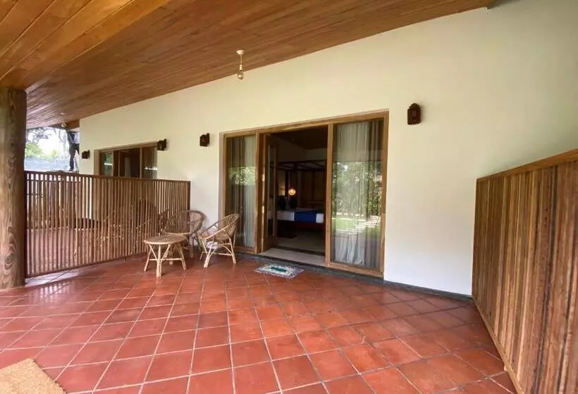 ホテル Sea Breeze Villa Ahangama