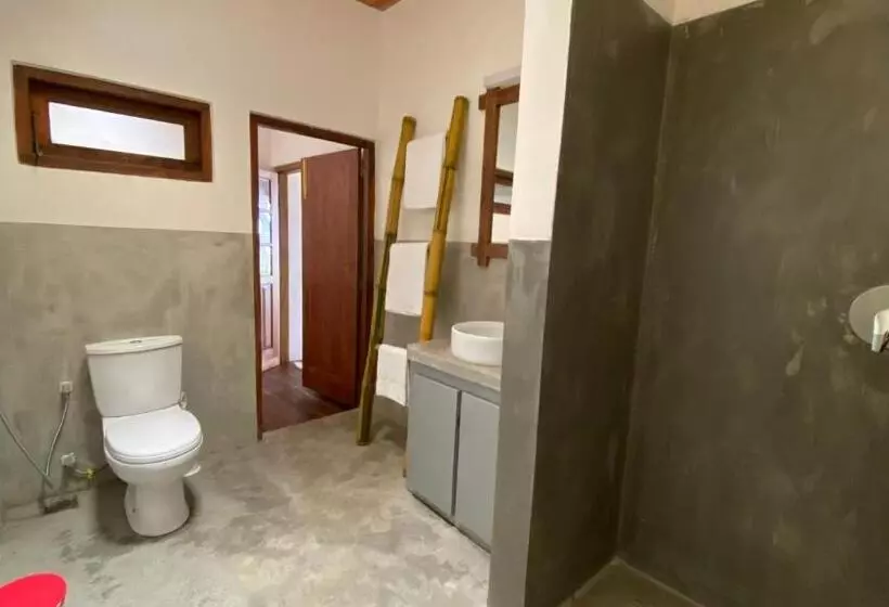 ホテル Sea Breeze Villa Ahangama