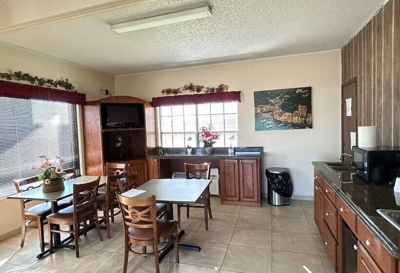 Hotel Victorian Inns