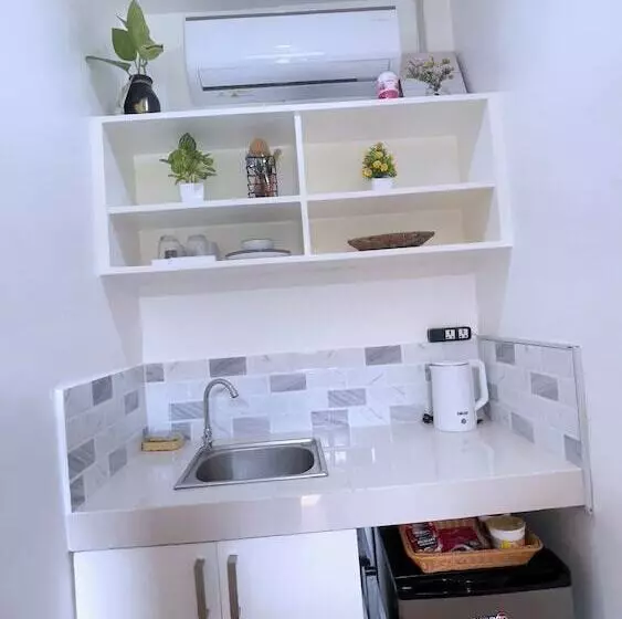 Mactan Hostel